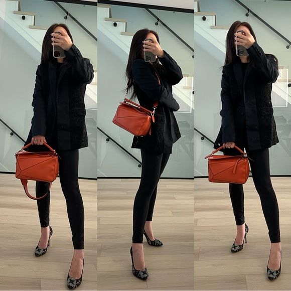 Authentic Loewe Small Puzzle in classic Calfskin - Picture 7 of 17